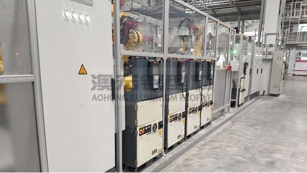 車間作業如何用鋁型材圍欄實現安全靈活？